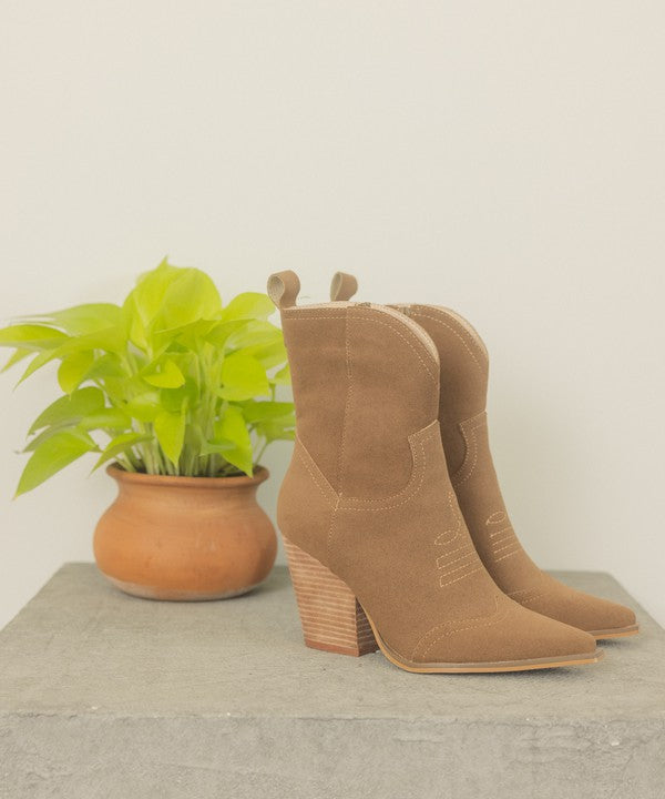 Ariella - Western Short Boots - Cactus Cowgirl
